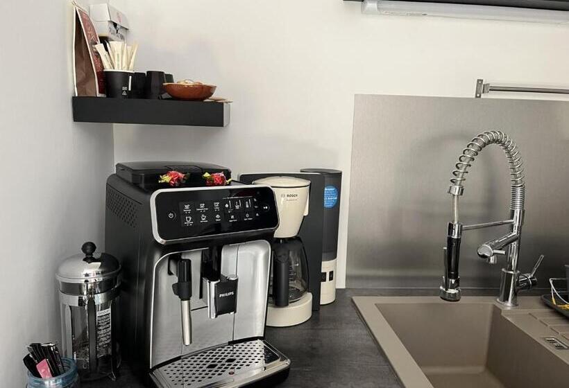 キングサイズベッドのデラックススイート, La Suite De Charme Du Mas De La Fontaine De Jonquier Avec Spa Privatif