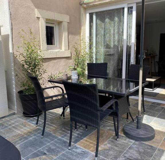 キングサイズベッドのデラックススイート, La Suite De Charme Du Mas De La Fontaine De Jonquier Avec Spa Privatif