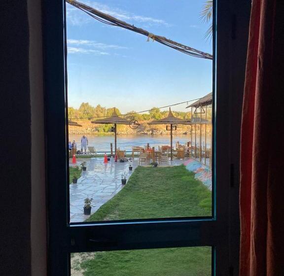 Deluxe room with river view, Fenti Nubian Resort