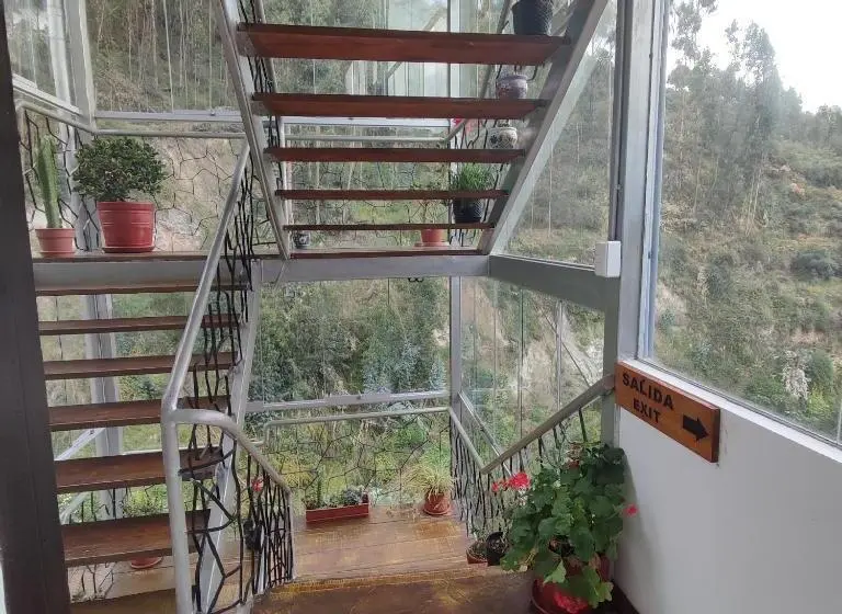 Perhehuone Vuoristonäkymä, Casa Sapantiana Con Vista Al Bosque, Cerca A Sacsayhuaman