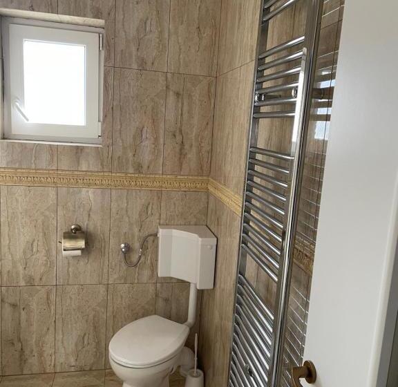 低层单卧公寓, Vila Belanto