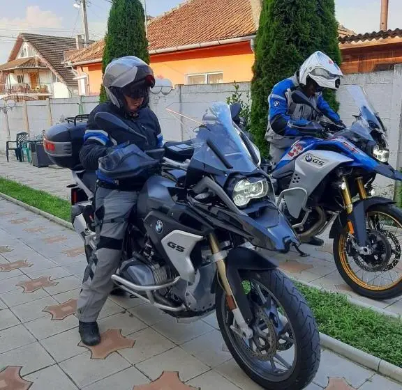 ベーシックトリプルルーム, Cazare La Española