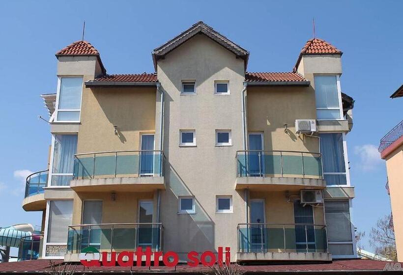 Standard Triple Room with Terrace, Quattro Soli