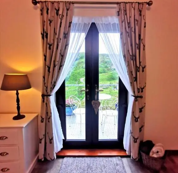 キングサイズベッドのスタンダードルーム, Applecross B&b & Cabins, 90 Mins From Skye Bridge, Nc500