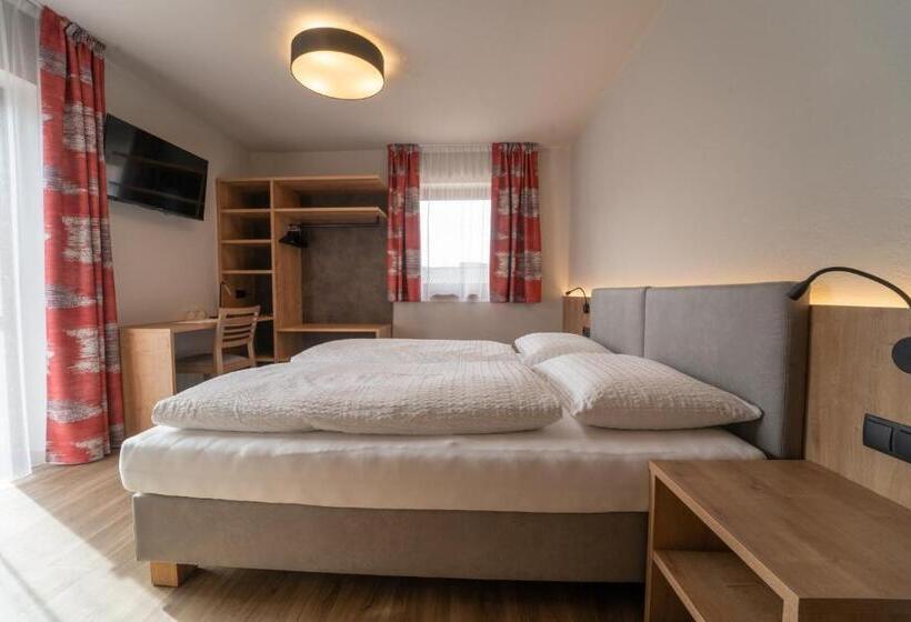 اتاق سوپریور, Gasthof Paul