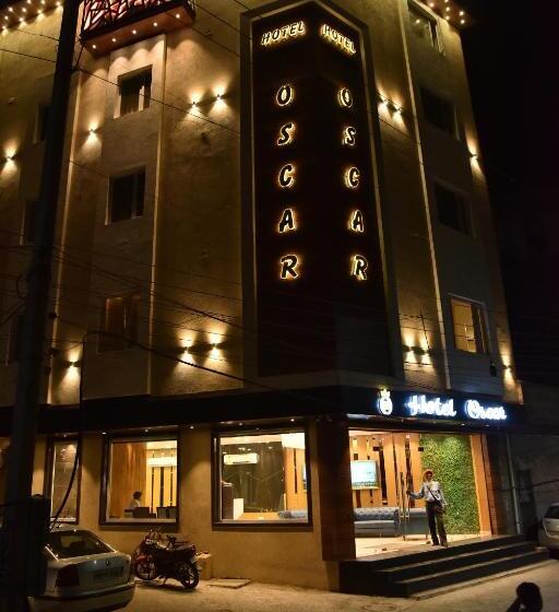 デラックスルーム, Oscar