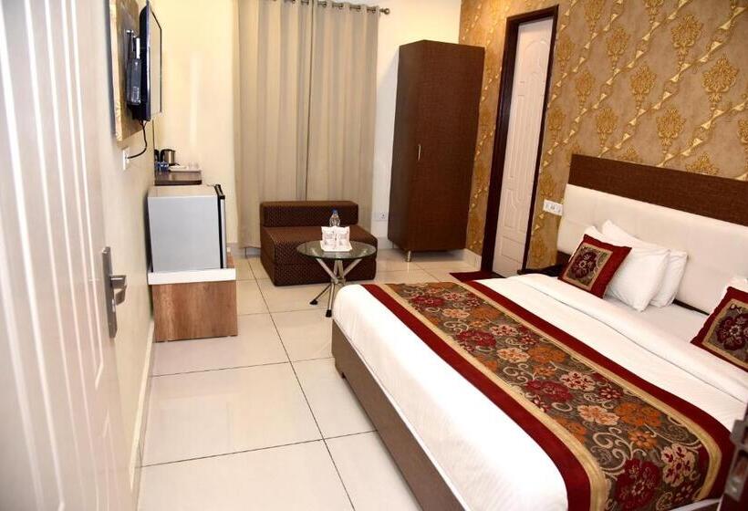 デラックスルーム, Oscar