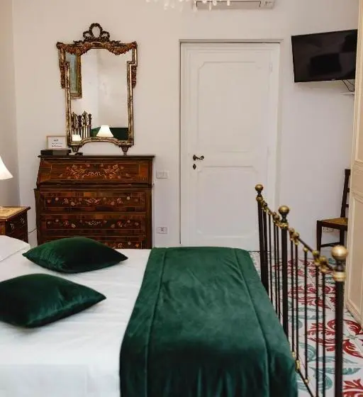 اتاق دوبلکس, Delfini Trevi House
