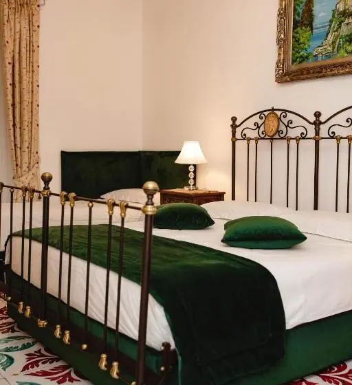 اتاق دوبلکس, Delfini Trevi House