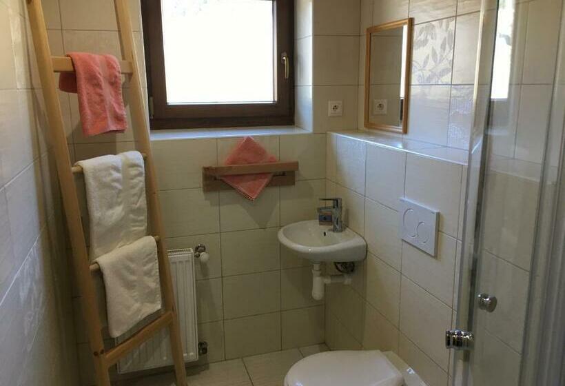 חדר משפחתי, Penzion Rehek