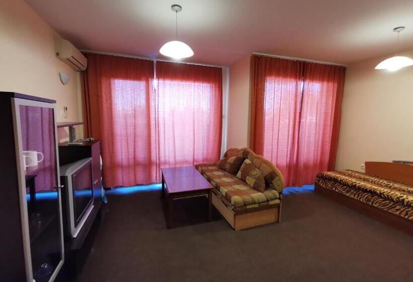 דירת חדר עם טרסה, Villa Iztok