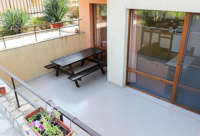 דירת חדר עם טרסה, Villa Iztok