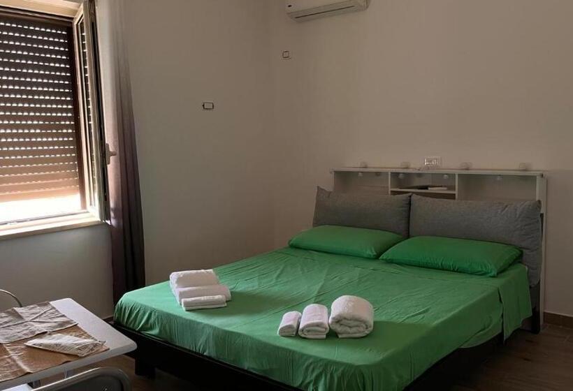 标准间, White Room