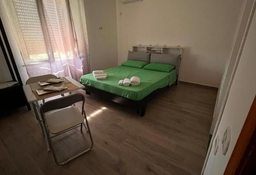 标准间, White Room