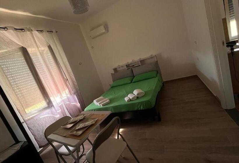 标准间, White Room