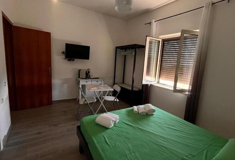 标准间, White Room