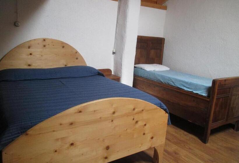 غرفة قياسية ثلاثية, B&b L Asinello Rampante