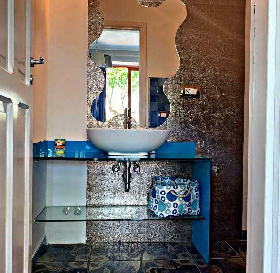 带大床的标准间, B&b Blanda