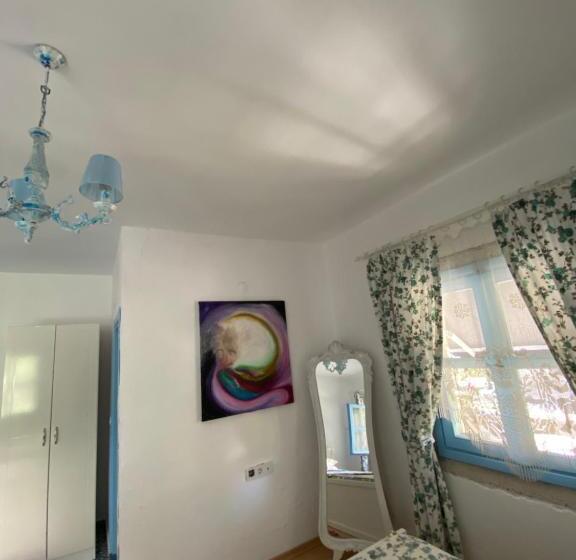 スタンダード4人部屋, çakir Bey