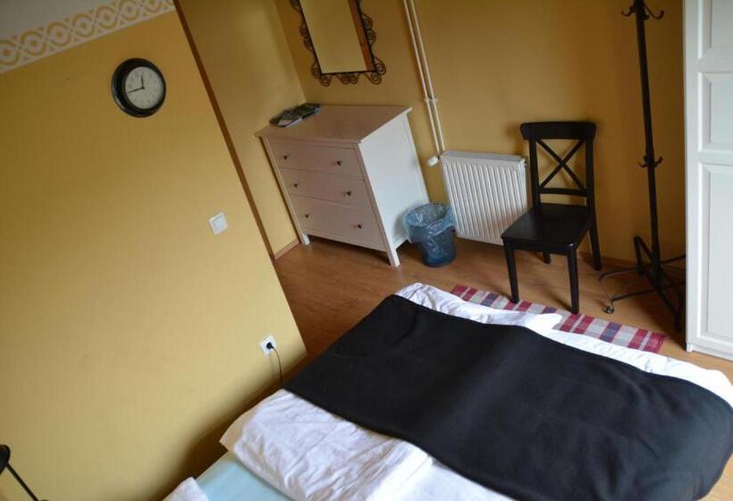 اتاق استاندارد, Vila Mangart