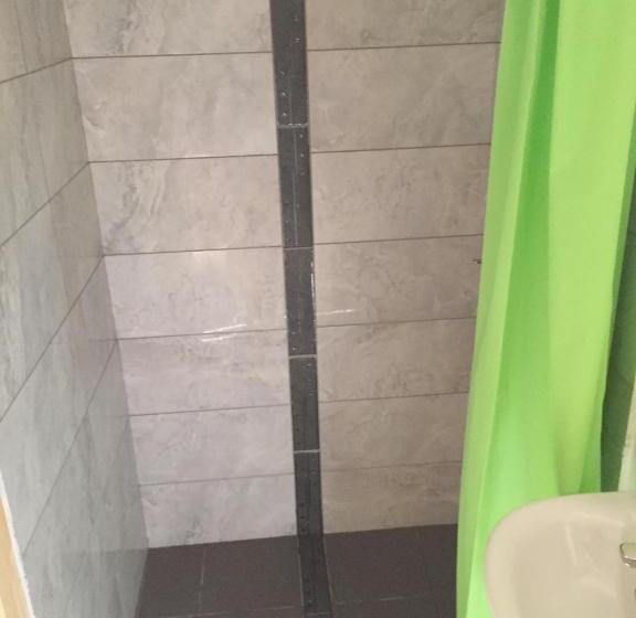 اتاق خانوادگی, Vila Mangart