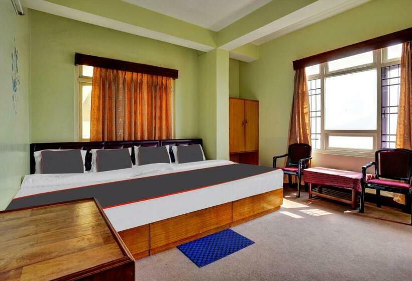 חדר קלאסי לשלושה, Green Park