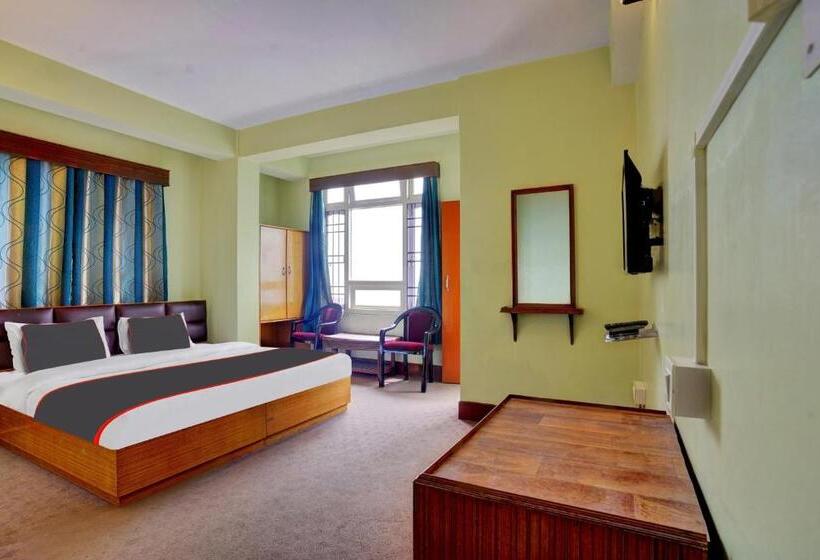 חדר קלאסי לשלושה, Green Park