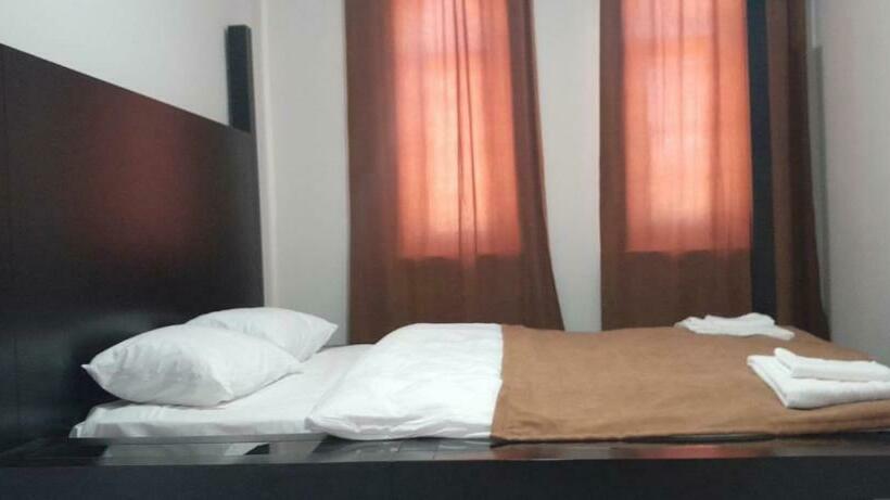 חדר סטנדרט לארבעה, Sunrise Nemrut Güneş Motel