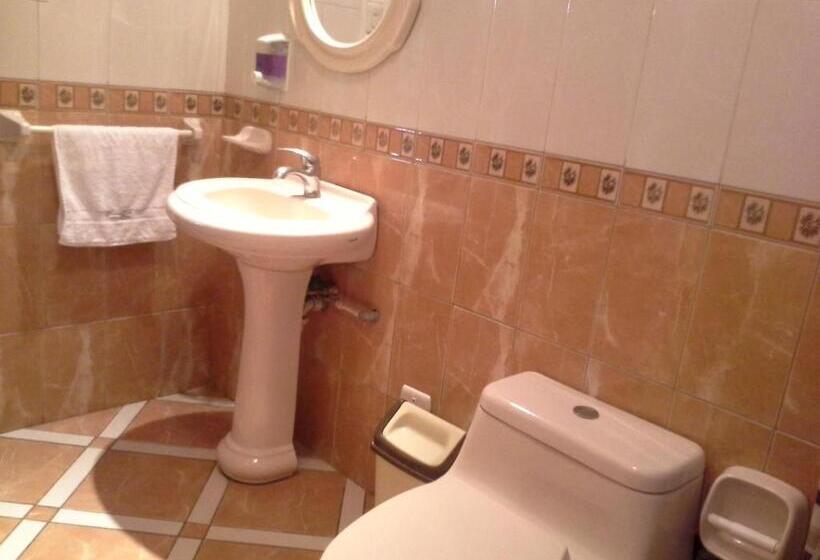 آپارتمان 1 خوابه همکف, Apart & Hostal Manualé