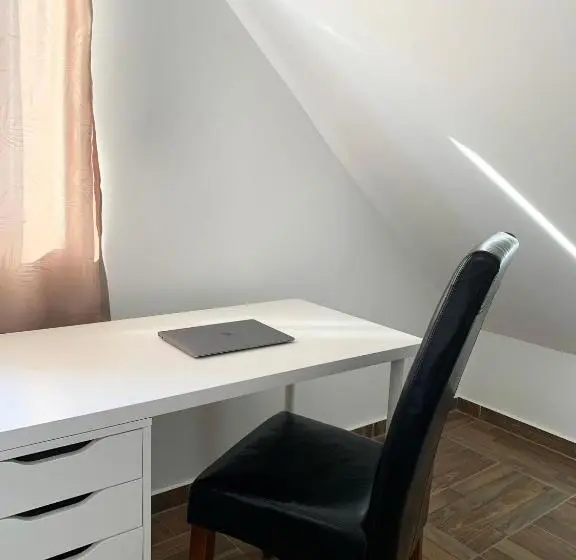 １ベッドルームのデラックスアパートメント, Ari Villa Révfülöp