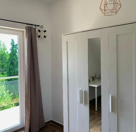 １ベッドルームのデラックスアパートメント, Ari Villa Révfülöp