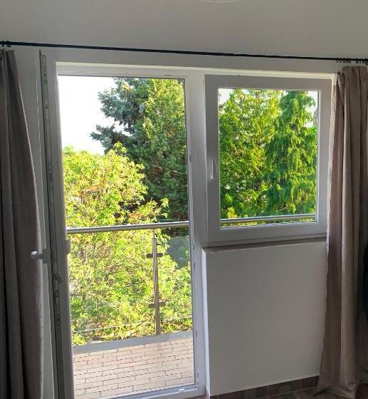 Апартаменты Deluxe 1 Спальня, Ari Villa Révfülöp