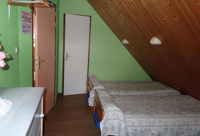 스탠다드 트리플 룸, Gîte Soum De L Ase