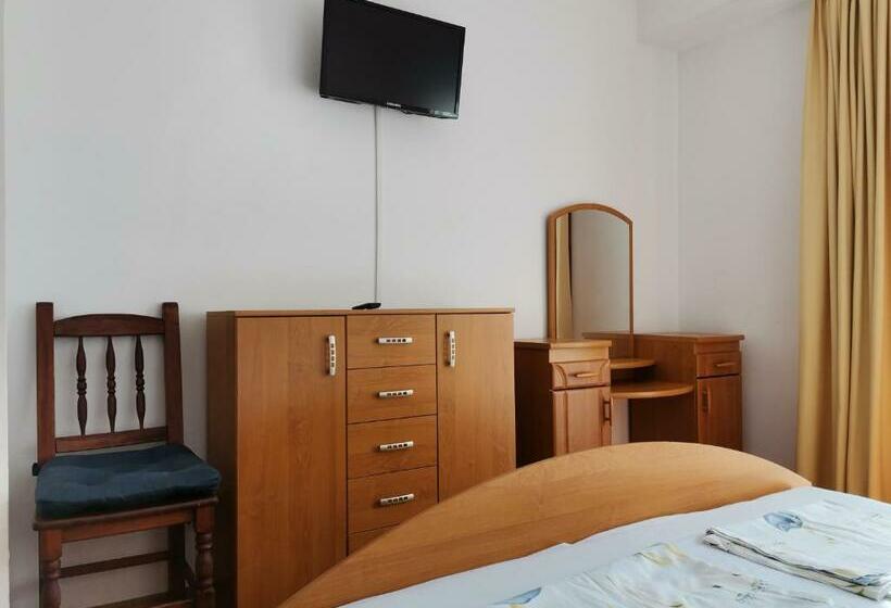 Suite with Terrace, Guest Rooms Melsambria