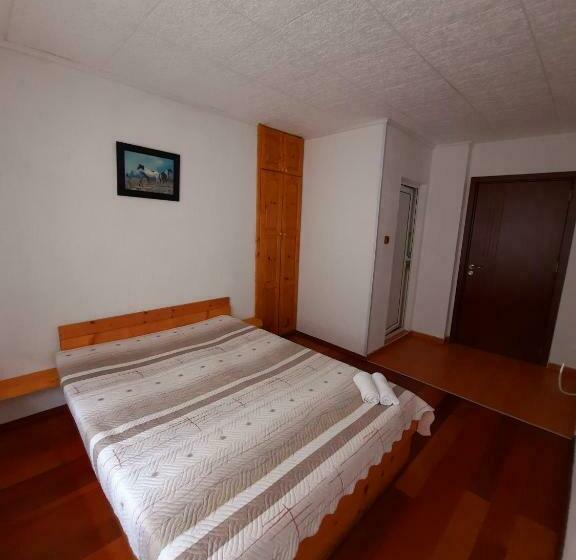 חדר סטנדרט עם מרפסת, Guesthouse Classic