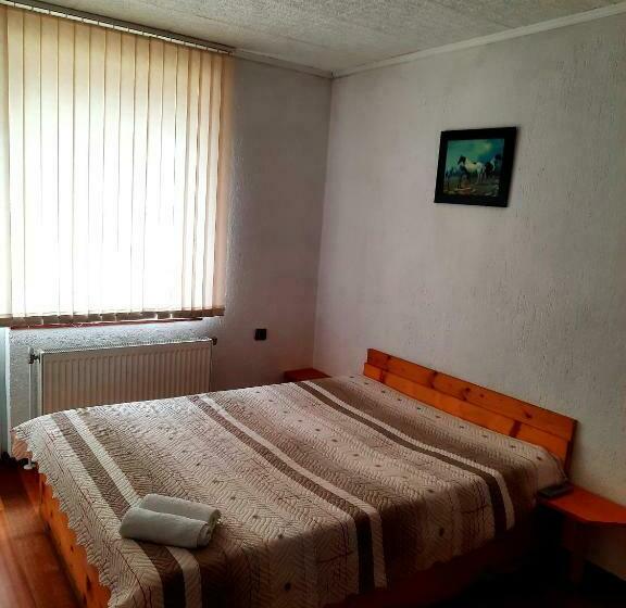 חדר סטנדרט עם מרפסת, Guesthouse Classic