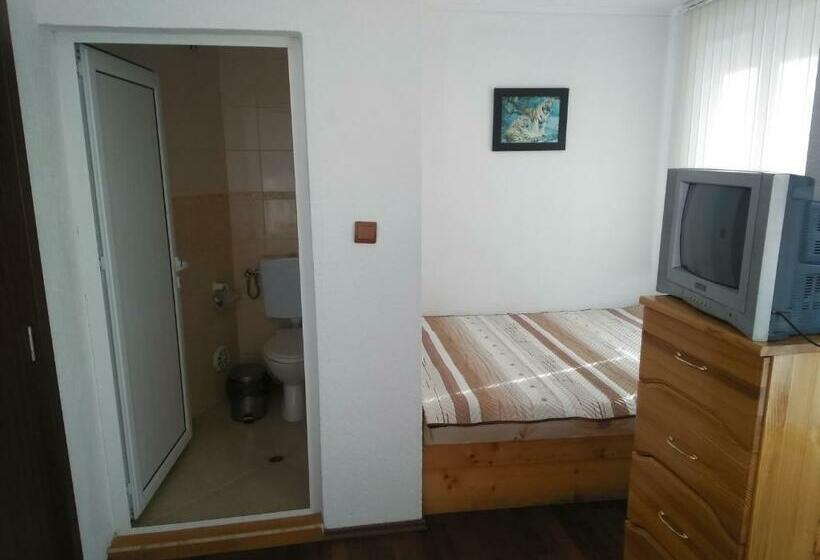 Трежместный Номер Economy, Guesthouse Classic