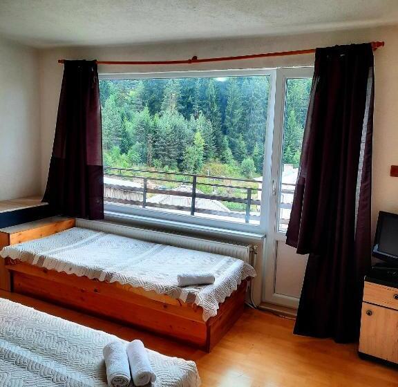 חדר סטנדרט לשלושה עם מרפסת, Guesthouse Classic