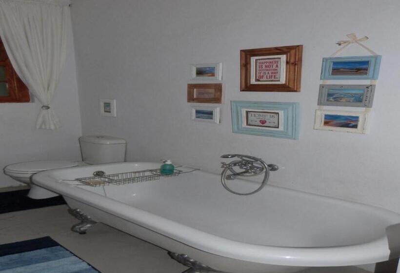 בית, 3 חדרי שינה, Hannah S Haven