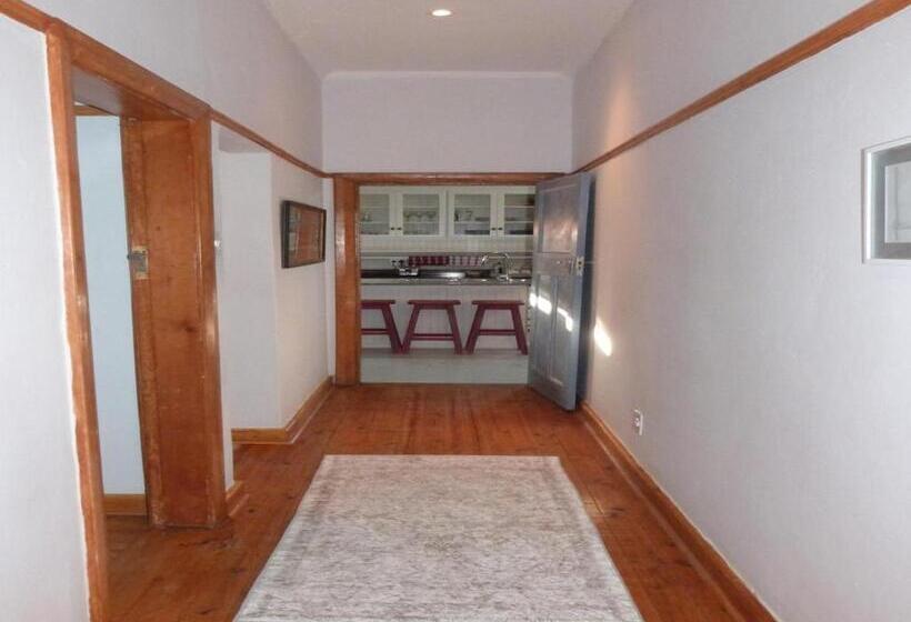 בית, 3 חדרי שינה, Hannah S Haven