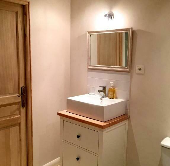 Дом 2 Спальни, Maison Du Guit