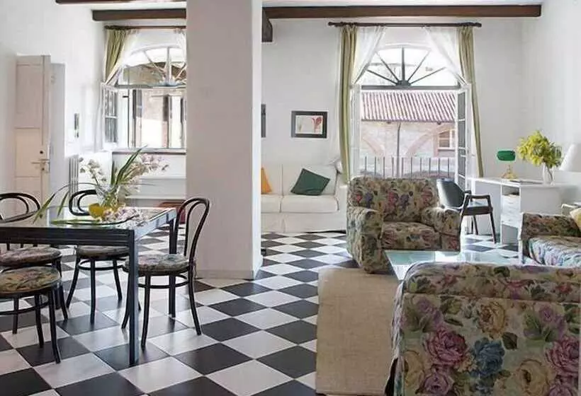 سوییت جونیور, Agriturismo Il Torrione