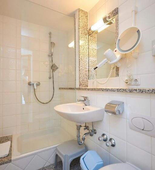 コンフォートシングルルーム, Gasthof Hotel Zur Post Samerberg