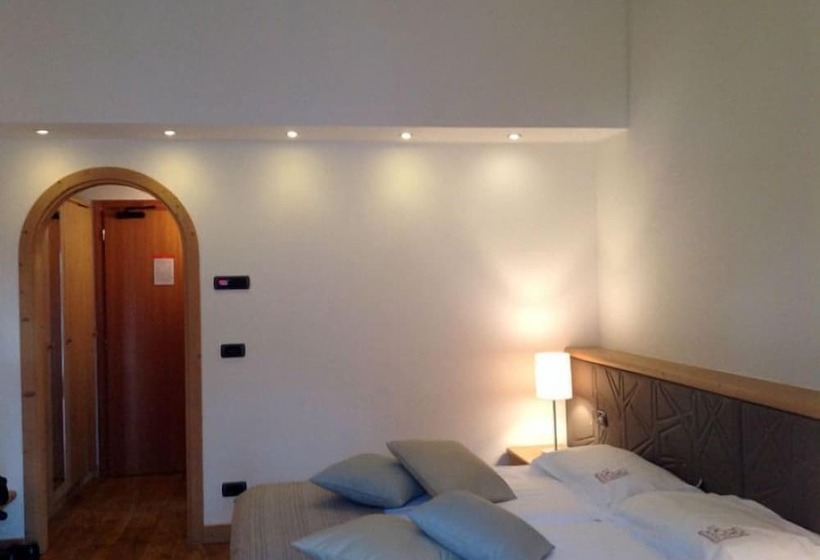 スーペリアールーム, Ai Cadelach Hotel Giulia