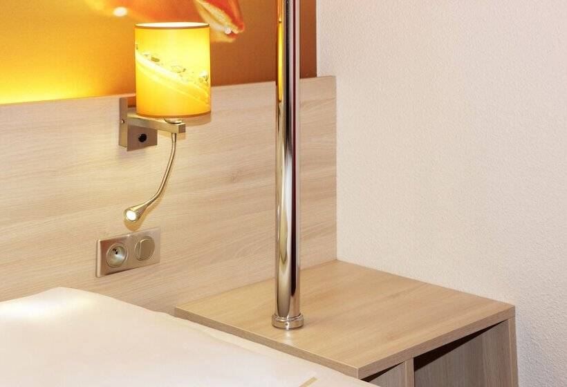 スタンダードトリプルルーム, Brit Hotel Essentiel De Granville