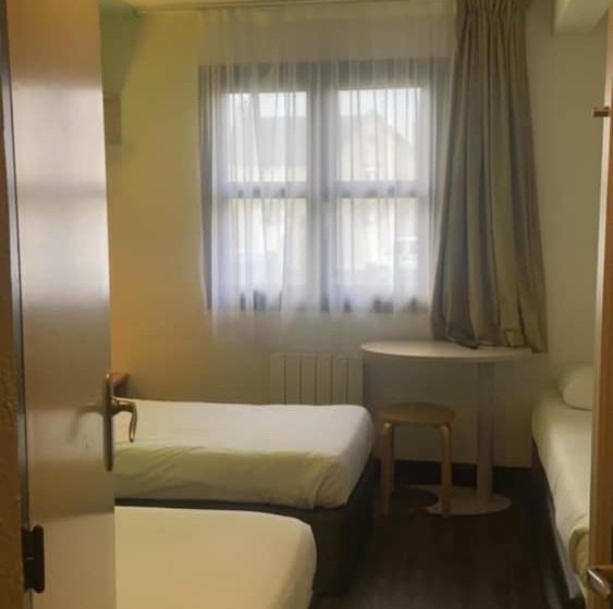 スタンダードトリプルルーム, Brit Hotel Essentiel De Granville