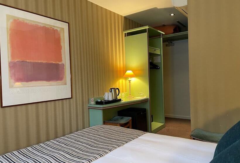 Классический Номер, Europe