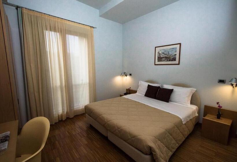 اتاق استاندارد, Grand Hotel Garden