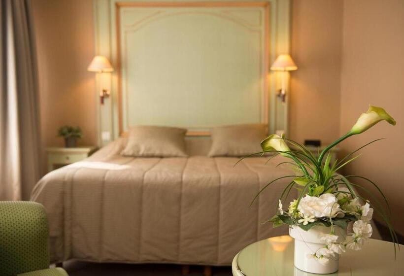 Номер Комфорт, Europe