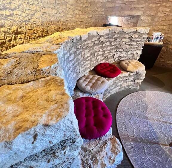 Люкс Повышенной Комфортности, Hôtel Les Vieilles Tours Rocamadour